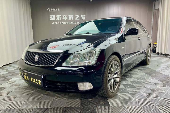 丰田 皇冠 3.0L Royal Saloon