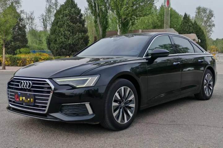 奥迪 A6L 45 TFSI 臻选致雅型