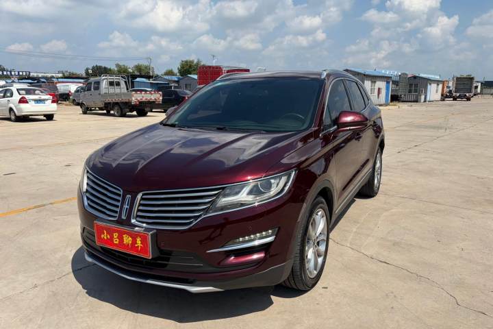 林肯 MKC 2.0T 两驱尊雅版