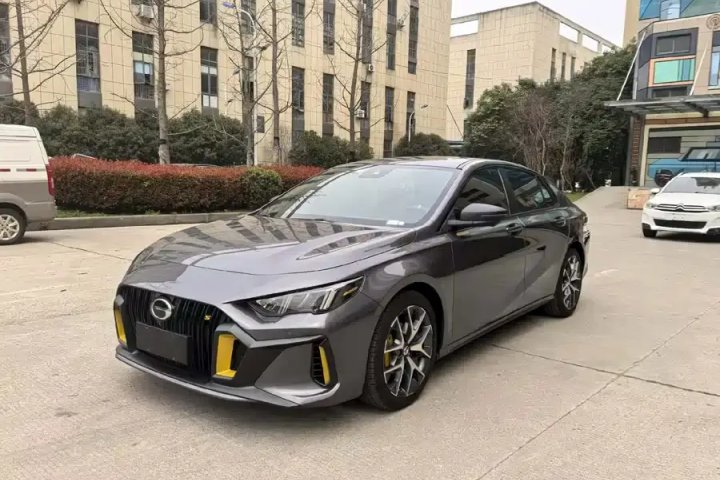 广汽传祺 影豹 270T DCT J15版