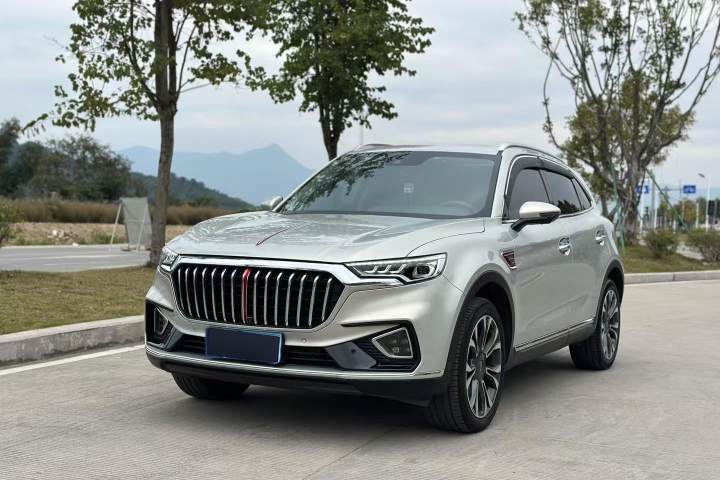 红旗 HS5 2.0T 智联旗享四驱版