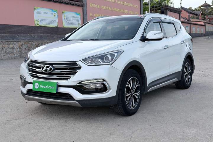 现代 胜达 2.4L 自动两驱智能型 5座