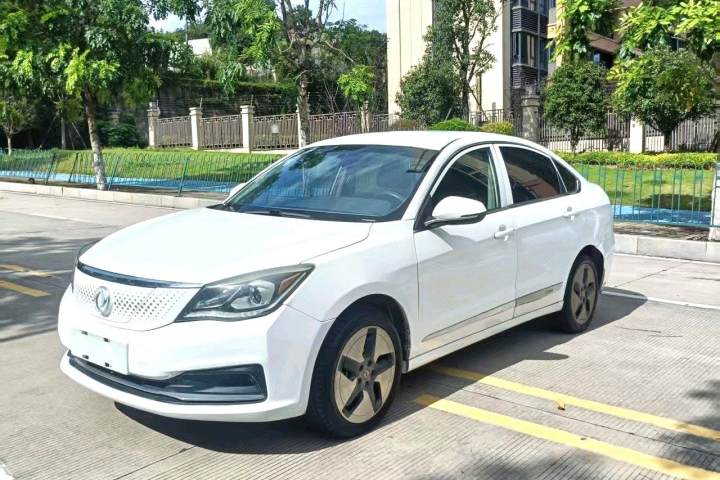 东风风神 E70 500 超悦版