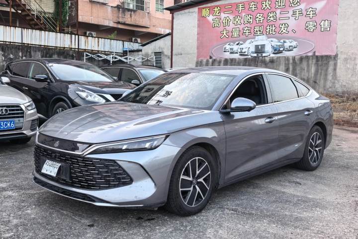 比亚迪 秦L DM-i 80KM领先型