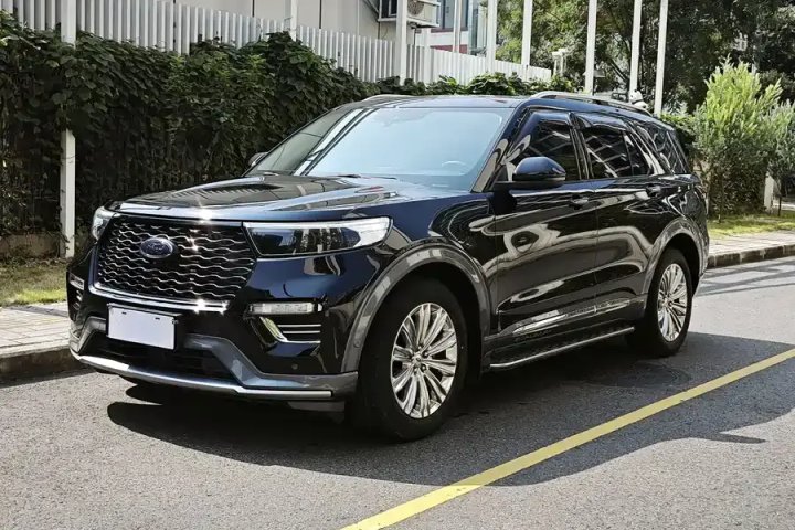 福特 探险者 2020款 EcoBoost 285 四驱钛金版 7座