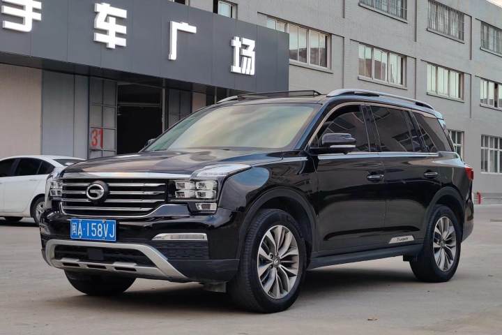 广汽传祺 传祺GS8 320T 两驱豪华智联版（七座）