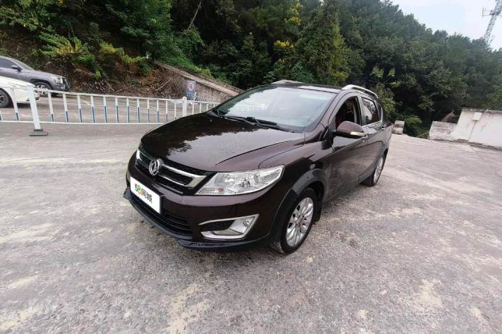 东风风神 AX3 1.5L 手动致酷型