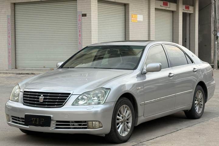丰田 皇冠 2.5L Royal特别强化版