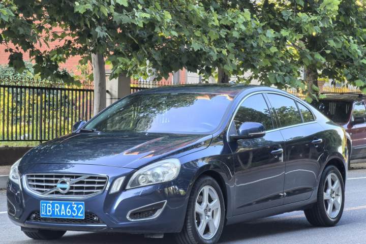 沃尔沃 V60 T5 智尊版