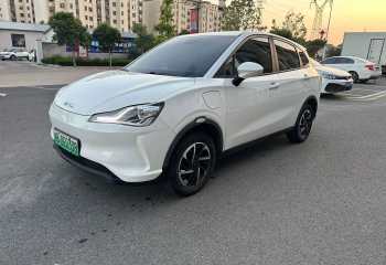 哪吒汽车 哪吒V 2021款 长续航娱乐版升级型