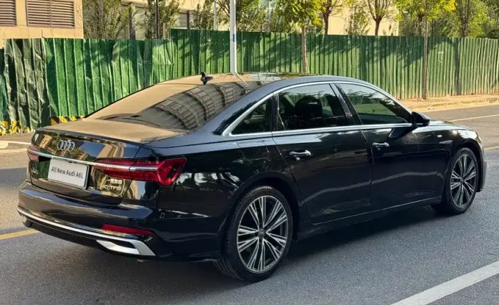 奥迪 A6L 2019款 40 TFSI 豪华动感型