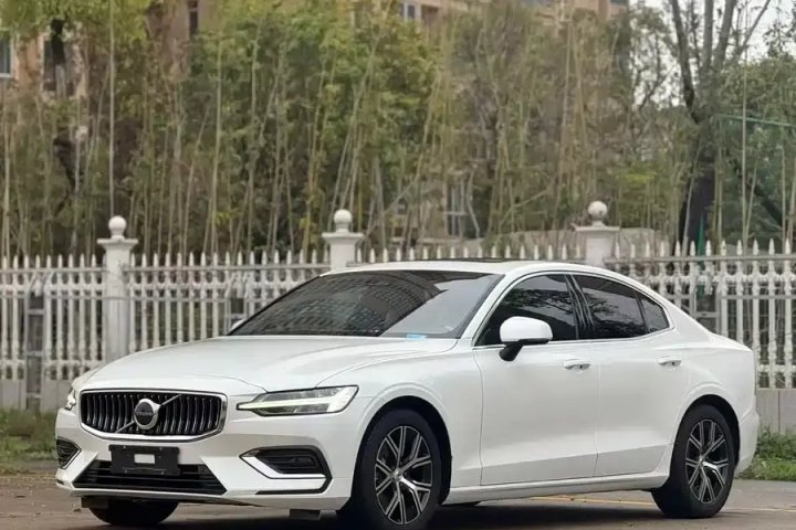 沃尔沃 S60 B4 智逸豪华版