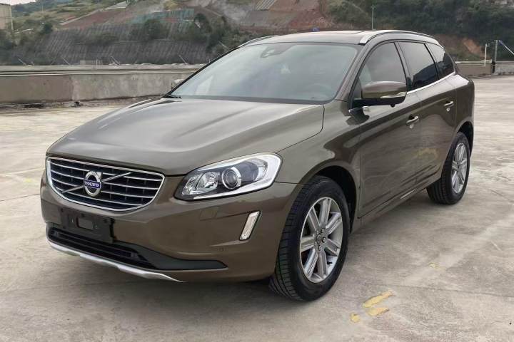 沃尔沃 XC60 T5 AWD 智进版