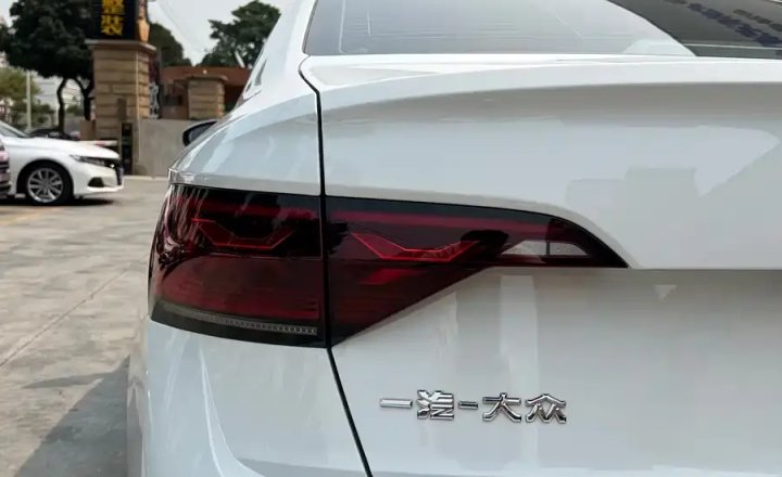 大众 速腾 2024款 300TSI DSG超越版