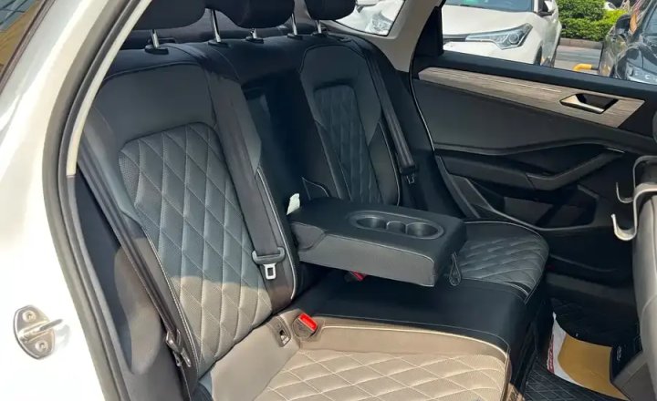 大众 速腾 2024款 300TSI DSG超越版