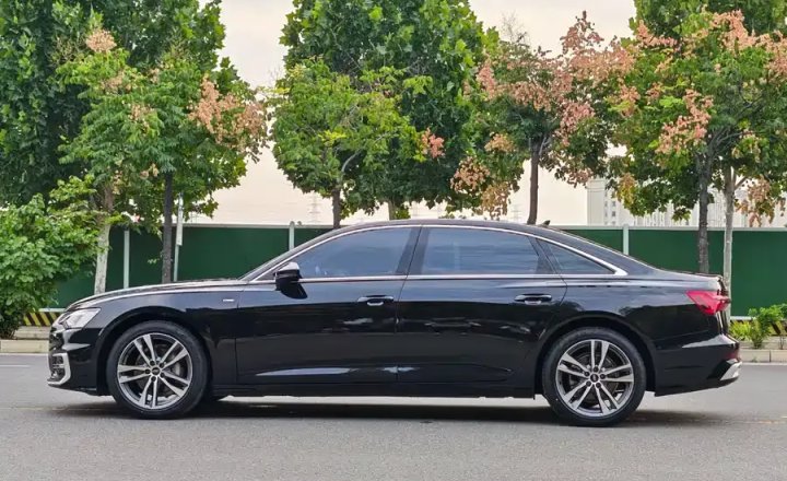奥迪 A6L 2024款 40 TFSI 豪华动感型