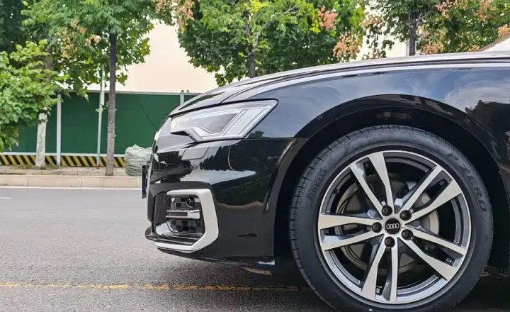 奥迪 A6L 2024款 40 TFSI 豪华动感型