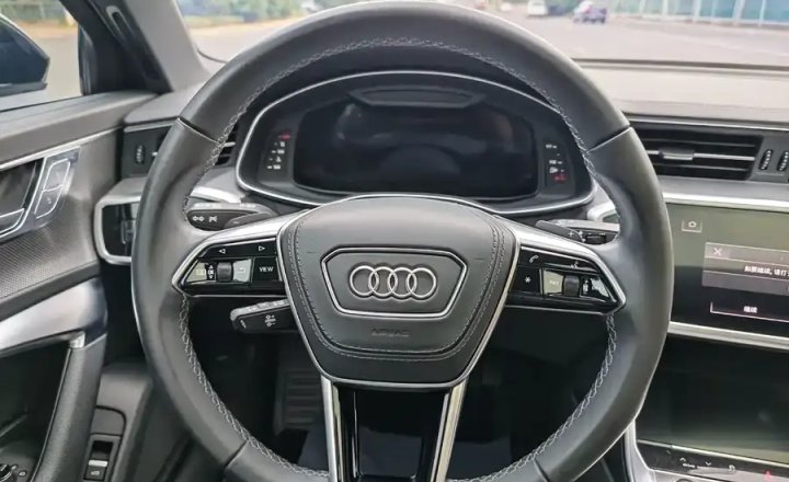 奥迪 A6L 2024款 40 TFSI 豪华动感型