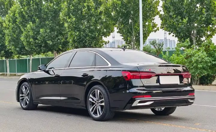 奥迪 A6L 2024款 40 TFSI 豪华动感型