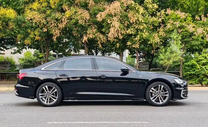 奥迪 A6L 2024款 40 TFSI 豪华动感型
