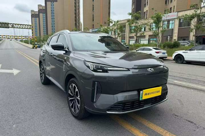 长安启源 Q05经典 真香版 125 超越型