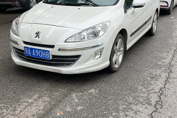 标致 408 2.0L 自动舒适版