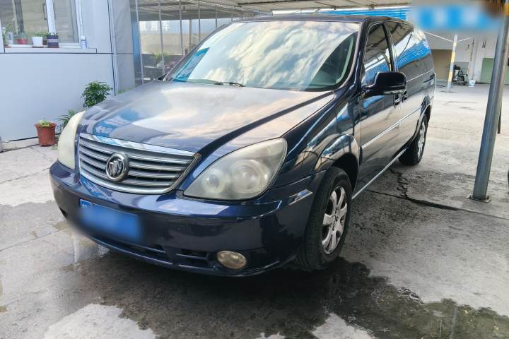 别克 GL8 陆尊 3.0L CT 舒适版
