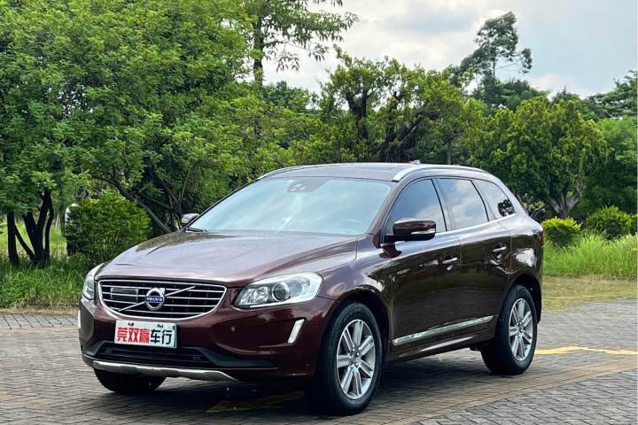 沃尔沃 XC60 T5 AWD 智远版