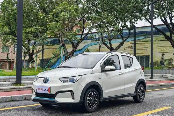 北汽新能源 EC3 灵秀版