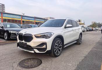 宝马 X1 2022款 xDrive25Li 尊享型