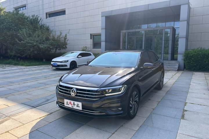大众 速腾 280TSI DSG超越版