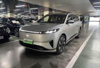 东风奕派 eπ008 2025款 210Ultra增程版 5座