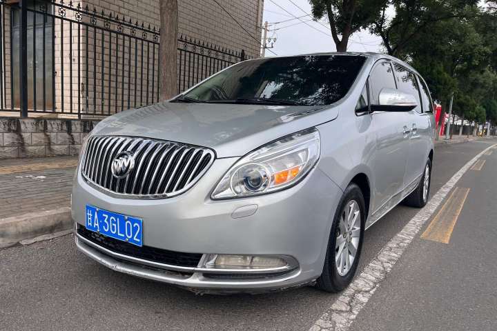 别克 GL8 2.4L LT豪华商务行政版
