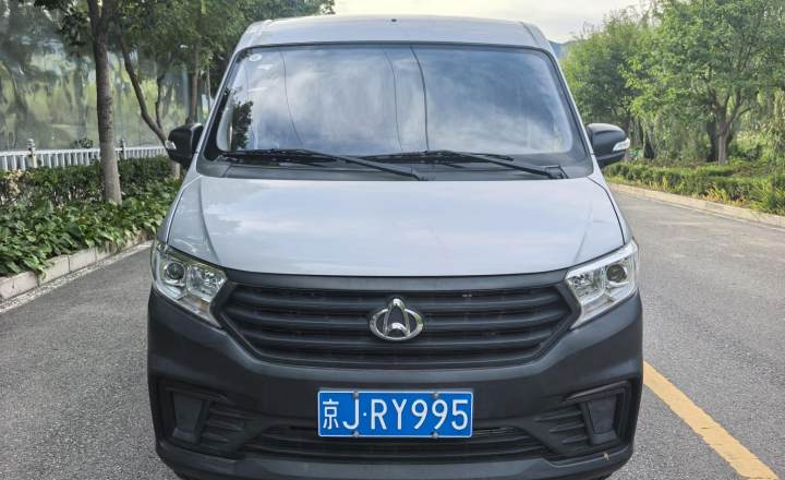 长安跨越 跨越星V3 2023款 1.5L汽油豪华型5座厢式