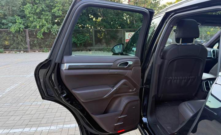 保时捷 Cayenne 2011款 Cayenne Turbo 4.8T