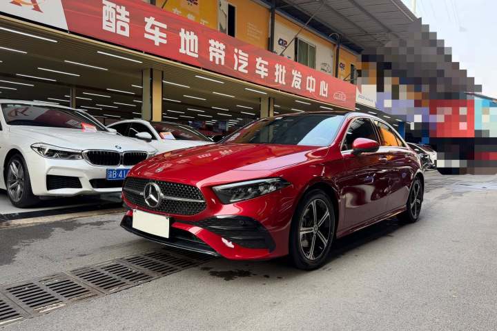 奔驰 A级 2024款 A 200 L 时尚型