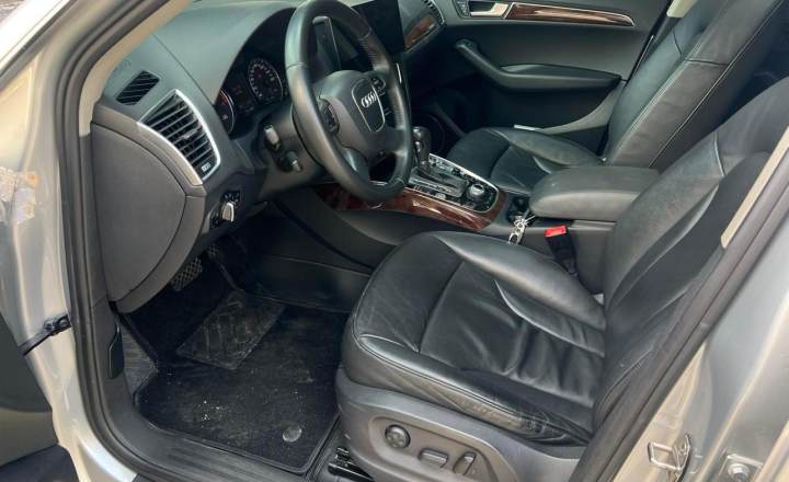 奥迪 Q5 2011款 2.0TFSI 舒适型