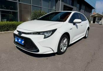 丰田 雷凌 2022款 双擎 1.8H ECVT豪华版