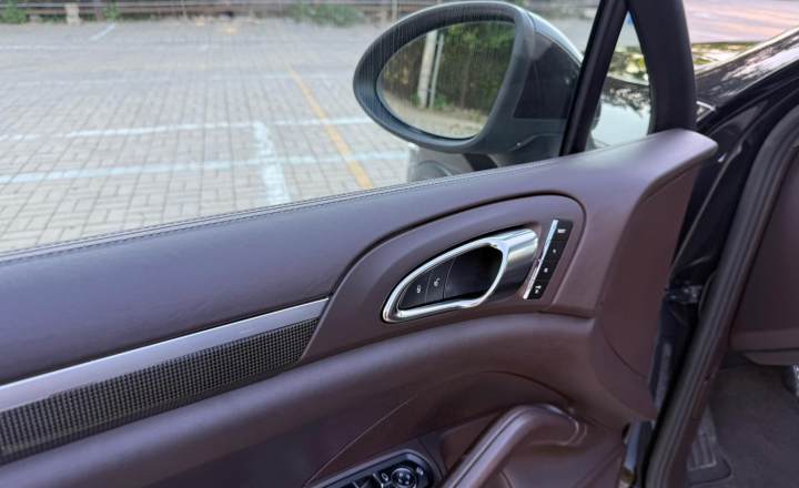 保时捷 Cayenne 2011款 Cayenne Turbo 4.8T
