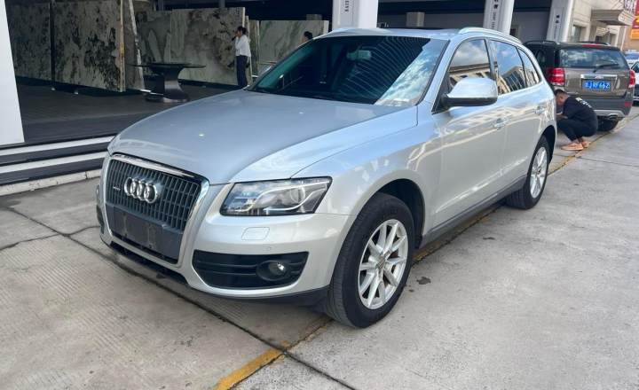 奥迪 Q5 2011款 2.0TFSI 舒适型