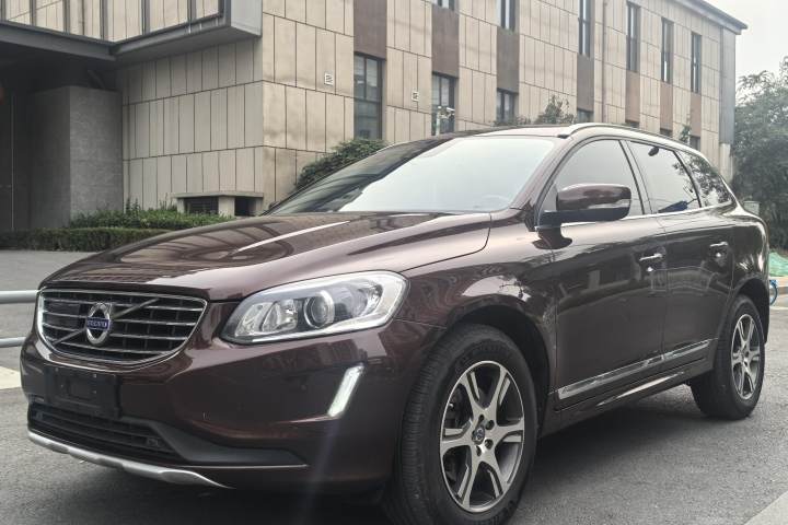 沃尔沃 XC60 T5 AWD 智远版