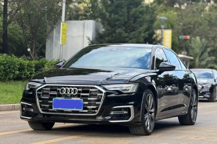 奥迪 A6L 2023款 改款 45 TFSI quattro 臻选动感型
