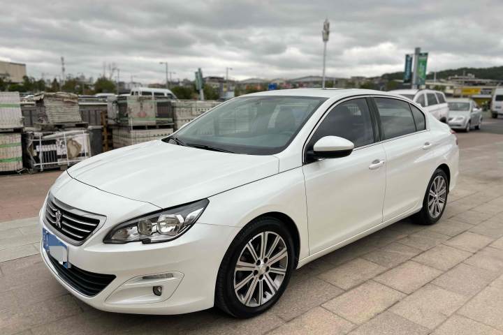 标致 408 1.8L 自动豪华版