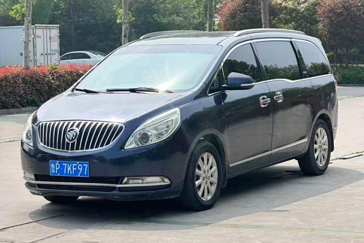 别克 GL8 3.0L XT豪华商务旗舰版