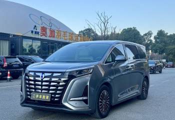 腾势 D9 2022款 DMi 970 四驱旗舰型