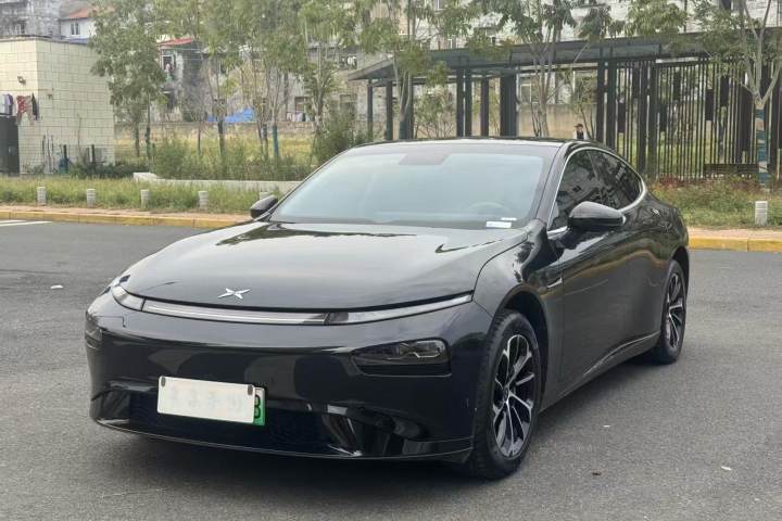 小鹏 P7 480标准续航智行版
