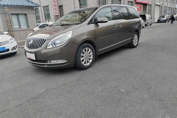 别克 GL8 3.0L GT豪华商务豪雅版