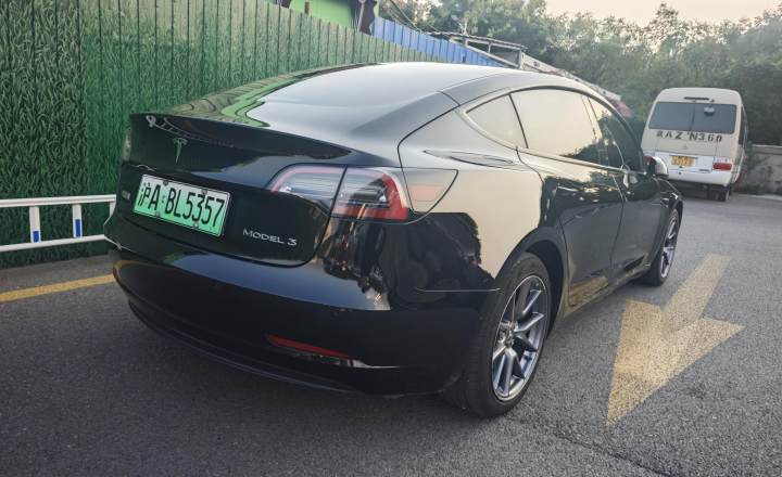 特斯拉 Model 3 2022款 后轮驱动版