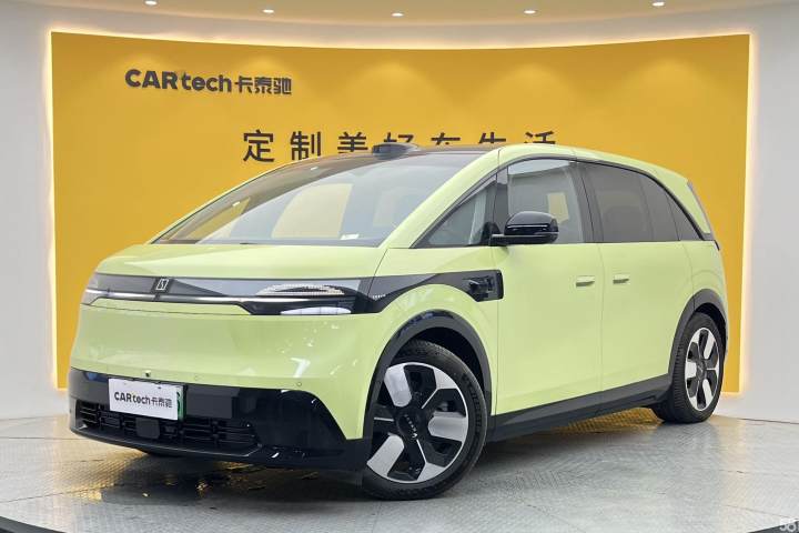 极氪 MIX 2025款 长续航智驾版