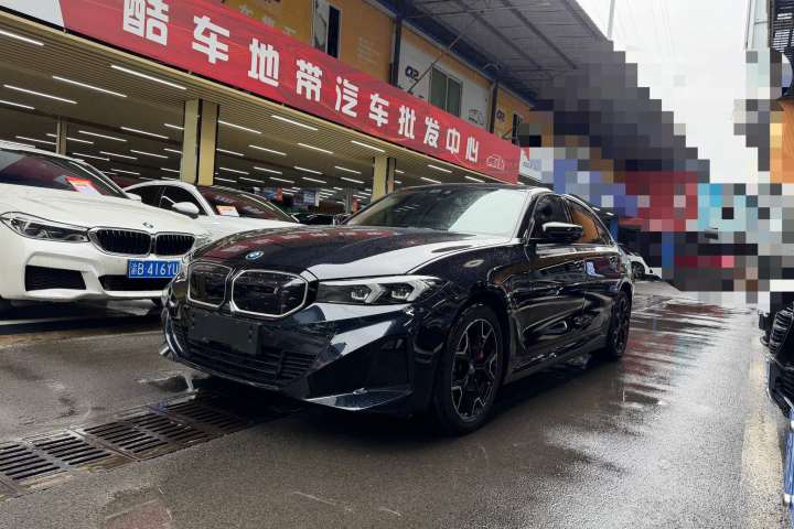 宝马 i3 2024款 eDrive 40 L 曜夜套装
